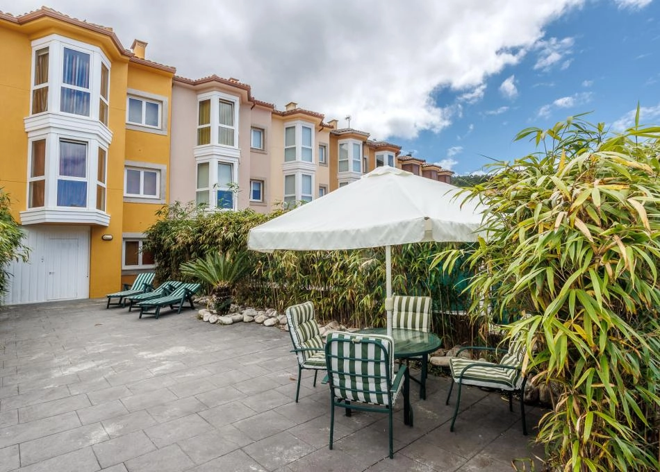 1732 vista frente casa Laxe exterior