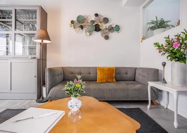  1738 2 salon Melide Coruña interior