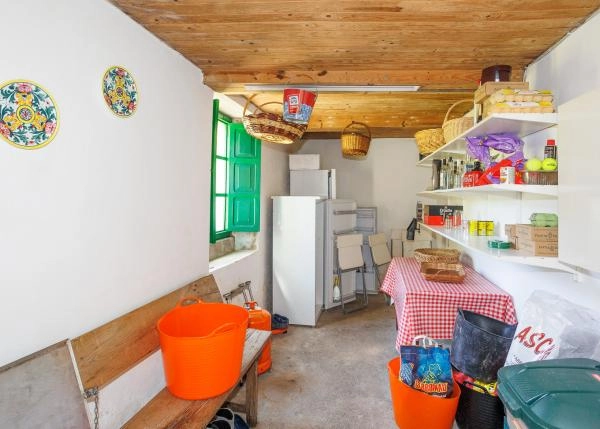 1755 Curtis despensa planta baja casa rustica interior