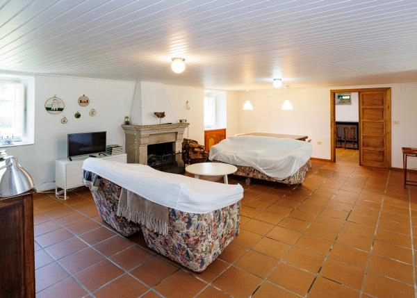 1755 Curtis salita planta baja casa rustica interior