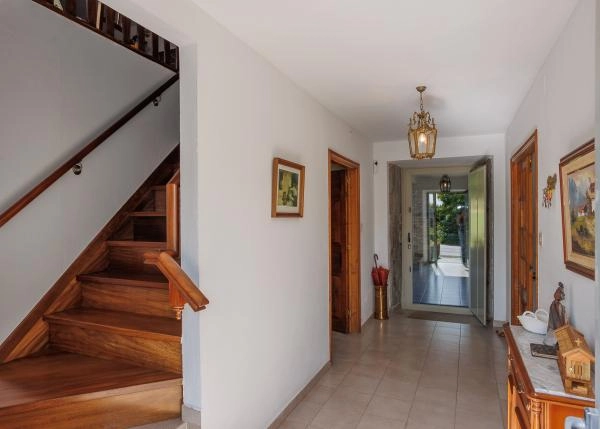 1756 Touro planta baja pasillo interior