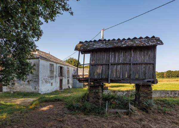 1758 1 Damil casa rustica vista lateral exteriores