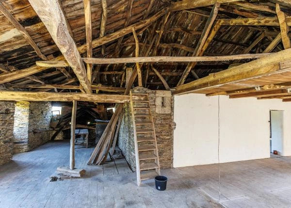 1758 4 Damil casa rustica planta superior interiores