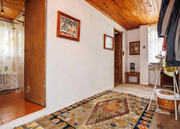 1761 Valcoba Interior pasillo