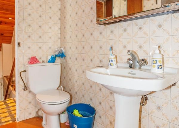 1761 Valcoba interior baño