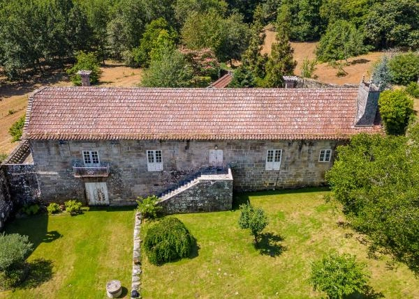 1768 4  vista por el aire Pazo de Cervellon Exterior 