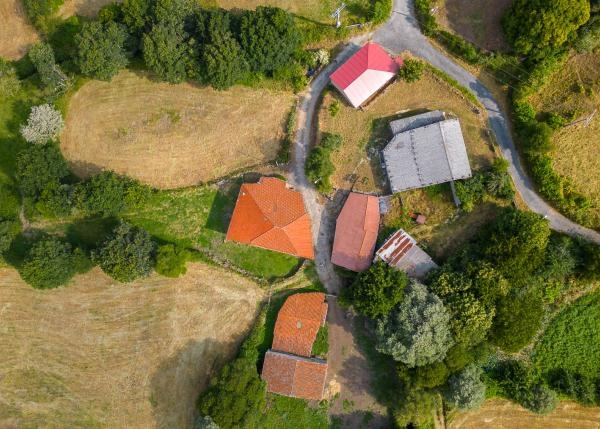 12-GCH-1805-Montederramo-casa-labanza-piedra-dron-64d0d3acef3ce