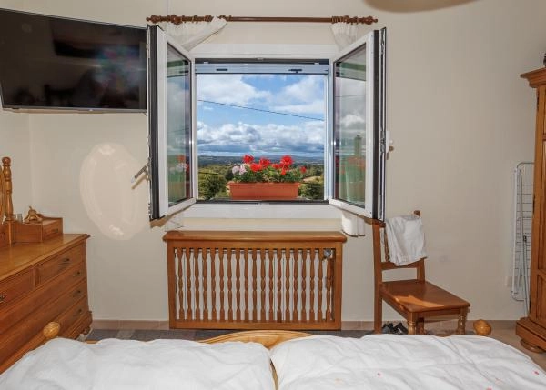 94-GCH-1828-Rodeiro-vista-ventana-64f6f6c49d4b4