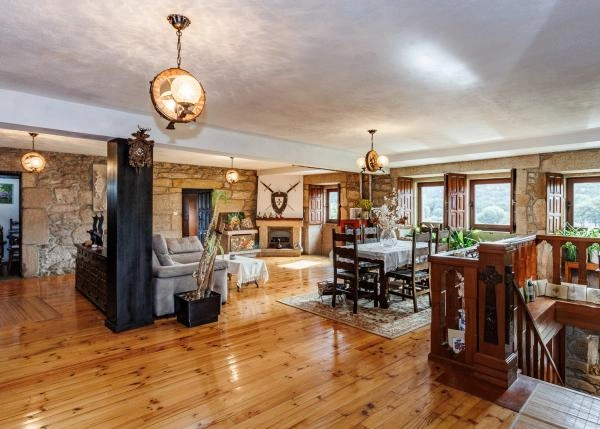 105-Chantada-casa-senorial-gallega-de-piedra-y-habitaciones-6507355a4aef4