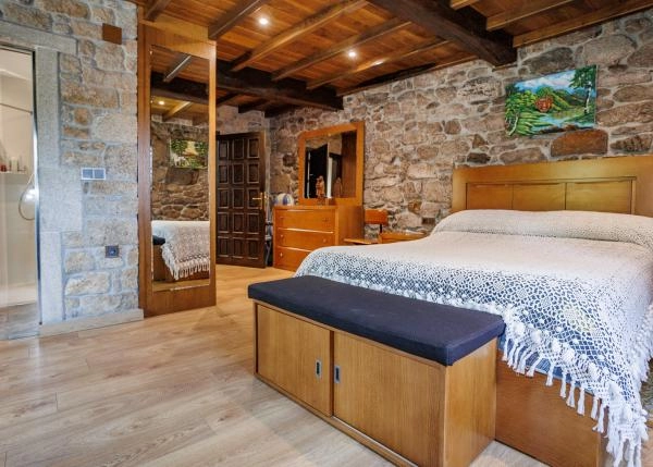125-Chantada-casa-senorial-gallega-de-piedra-y-habitaciones-6507361ba9062