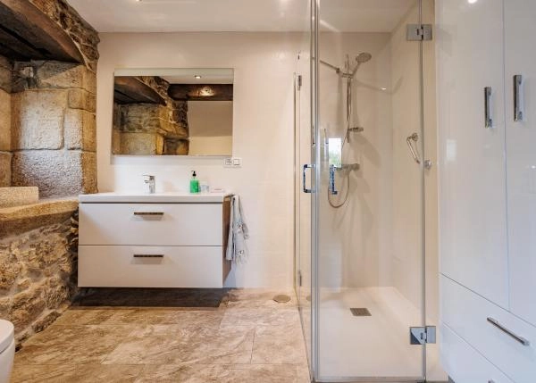 127-Chantada-casa-senorial-gallega-de-piedra-y-habitaciones-650736230aa22