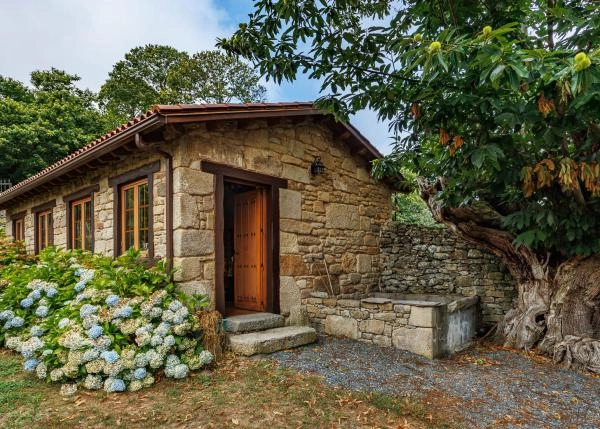 150-Chantada-casa-auxiliar-de-casa-senorial-gallega-650736e9a8522