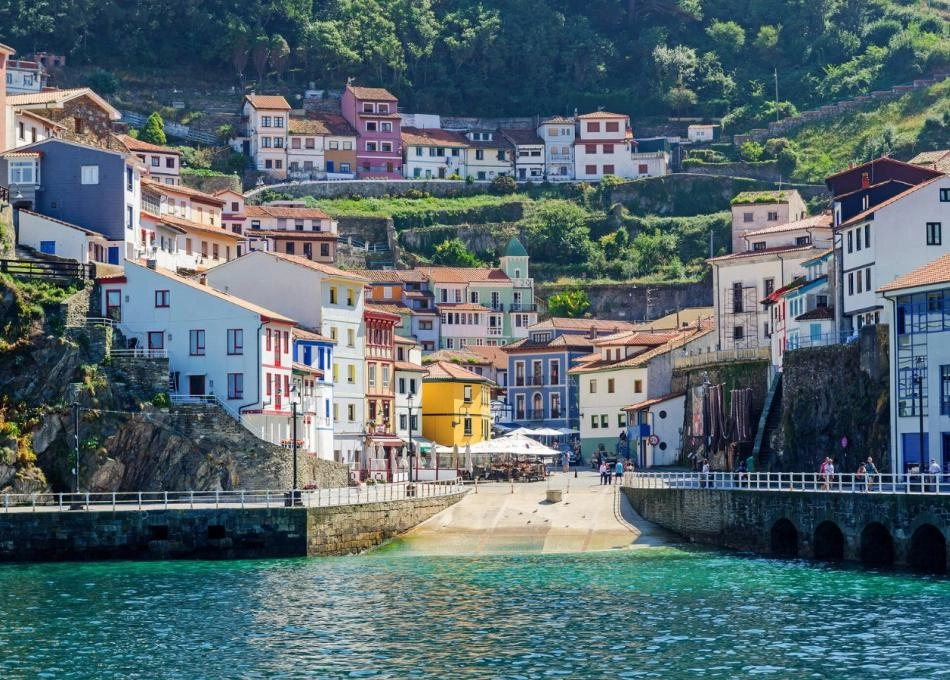 asturias-cudillero-mar-pueblo-costa
